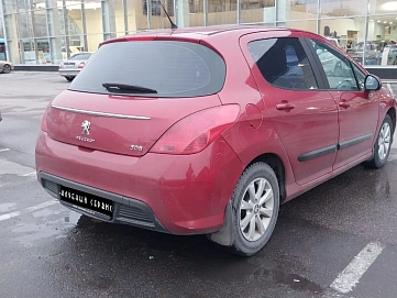 Peugeot 308, 2012г, передний привод, механика