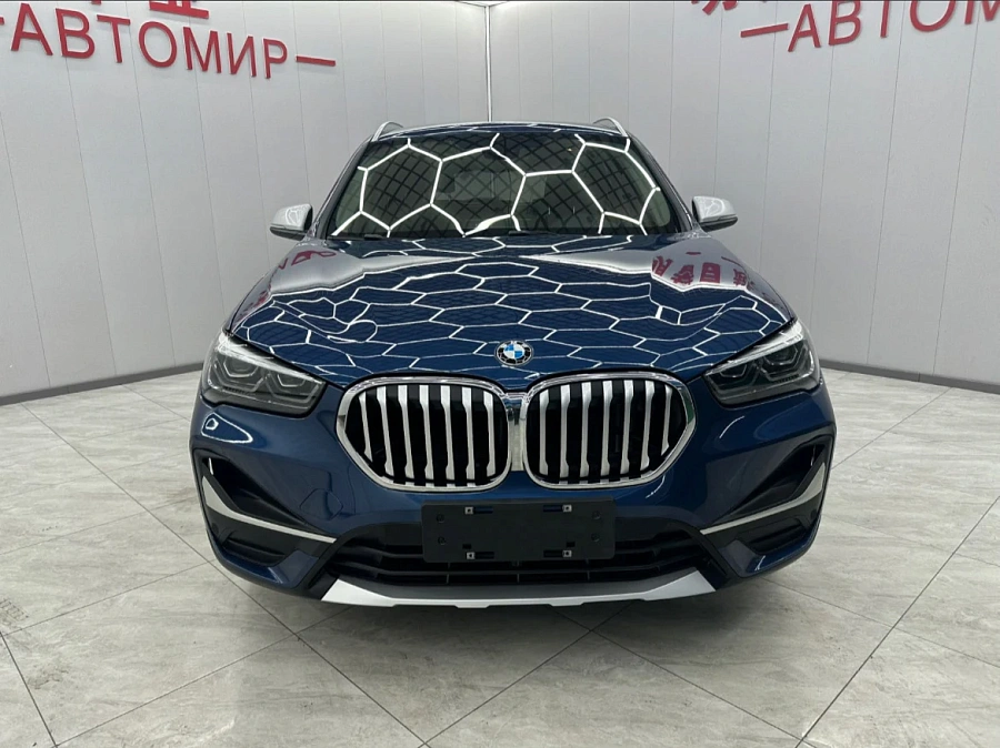BMW X1, 2021г., передний привод, робот