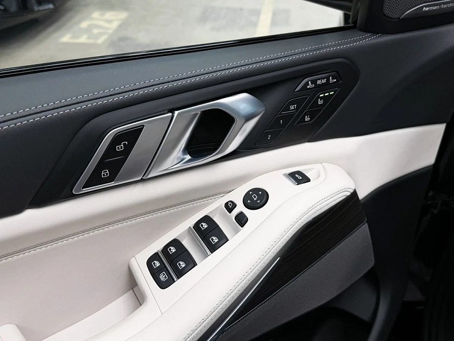 BMW X7, 2025г., полный привод, автомат