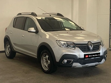 Renault Sandero, 2018г, передний привод, автомат