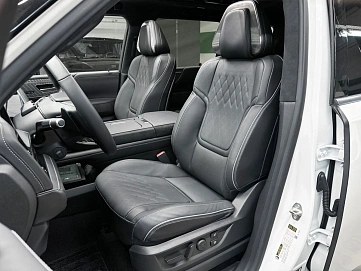 Infiniti QX80, 2025г, полный привод, автомат