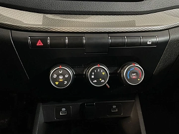 Lada (ВАЗ) Vesta, 2023г, передний привод, механика