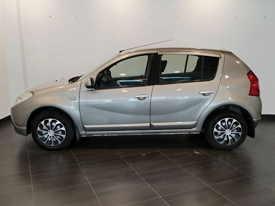 Renault Sandero, 2011г., передний привод, механика