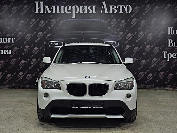 BMW X1, 2012г, задний привод, автомат