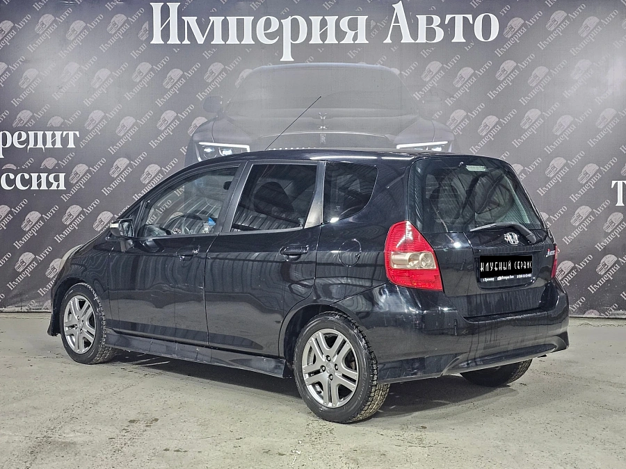 Honda Jazz, 2007г., передний привод, вариатор