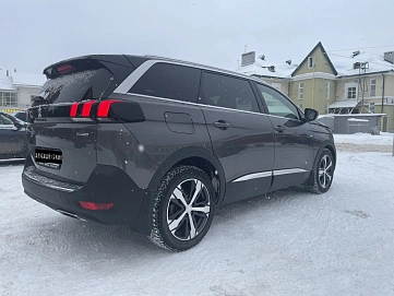 Peugeot 5008, 2020г, передний привод, автомат
