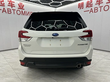 Subaru Forester, 2022г, полный привод, вариатор