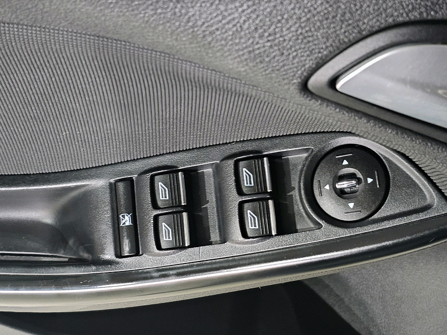 Ford Focus, 2011г., передний привод, механика