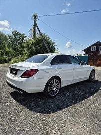 Mercedes-Benz C-Класс, 2018г, задний привод, автомат