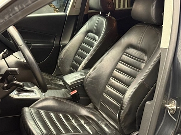 Volkswagen Passat, 2010г, передний привод, робот