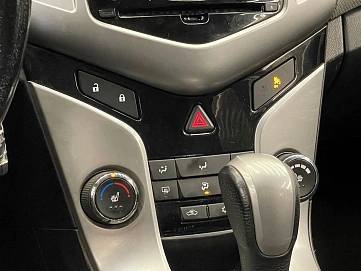 Chevrolet Cruze, 2011г, передний привод, автомат