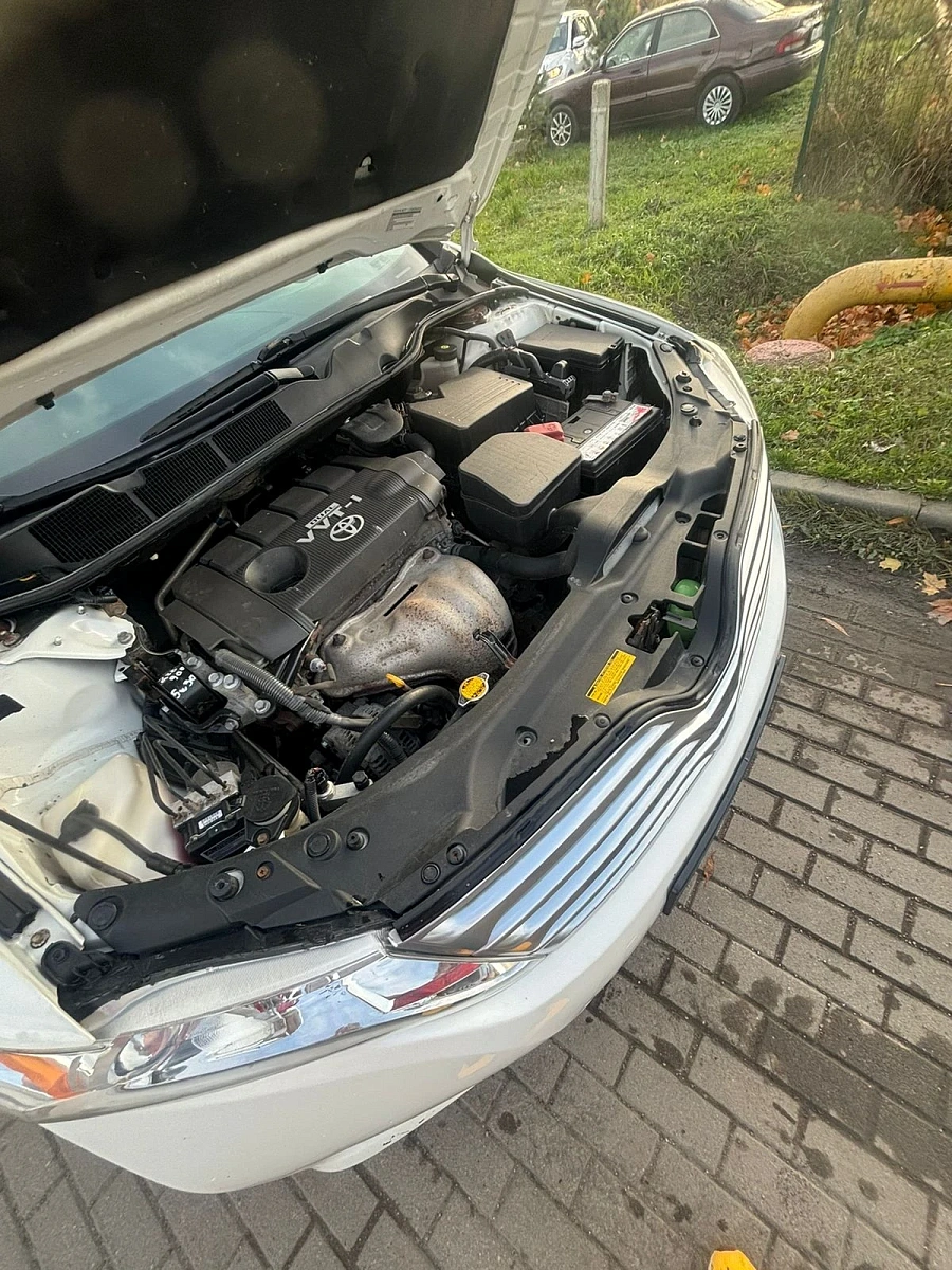 Toyota Venza, 2009г., передний привод, автомат