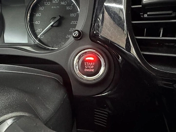 Mitsubishi Outlander, 2019г, передний привод, вариатор