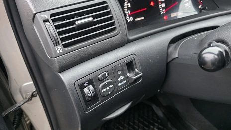 Toyota Corolla, 2004г, передний привод, механика