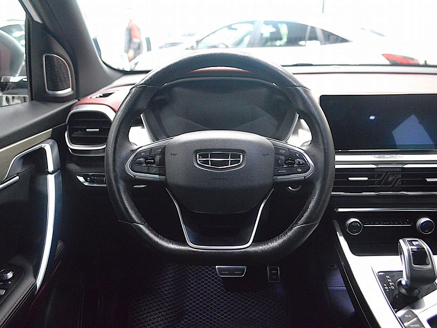 Geely Coolray, 2020г., передний привод, робот