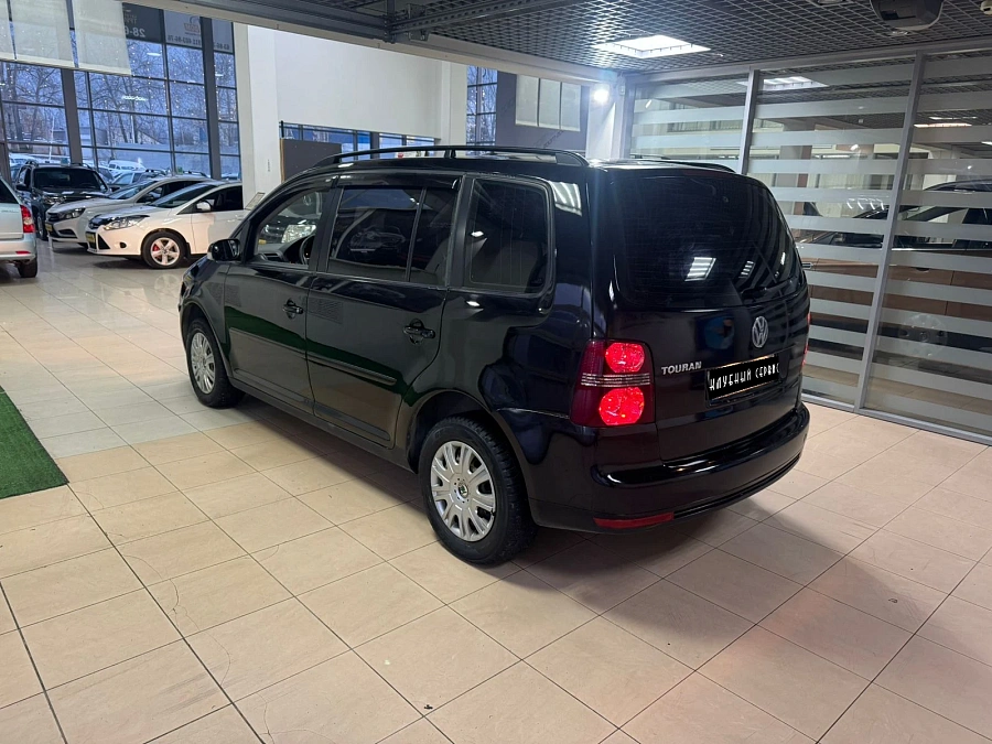 Volkswagen Touran, 2007г., передний привод, механика