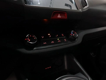 Kia Sportage, 2010г, передний привод, механика