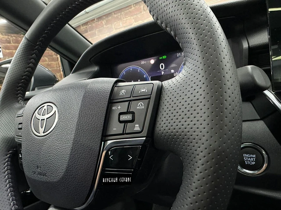 Toyota Camry, 2025г., передний привод, вариатор