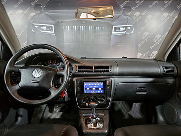 Volkswagen Passat, 2005г, передний привод, автомат