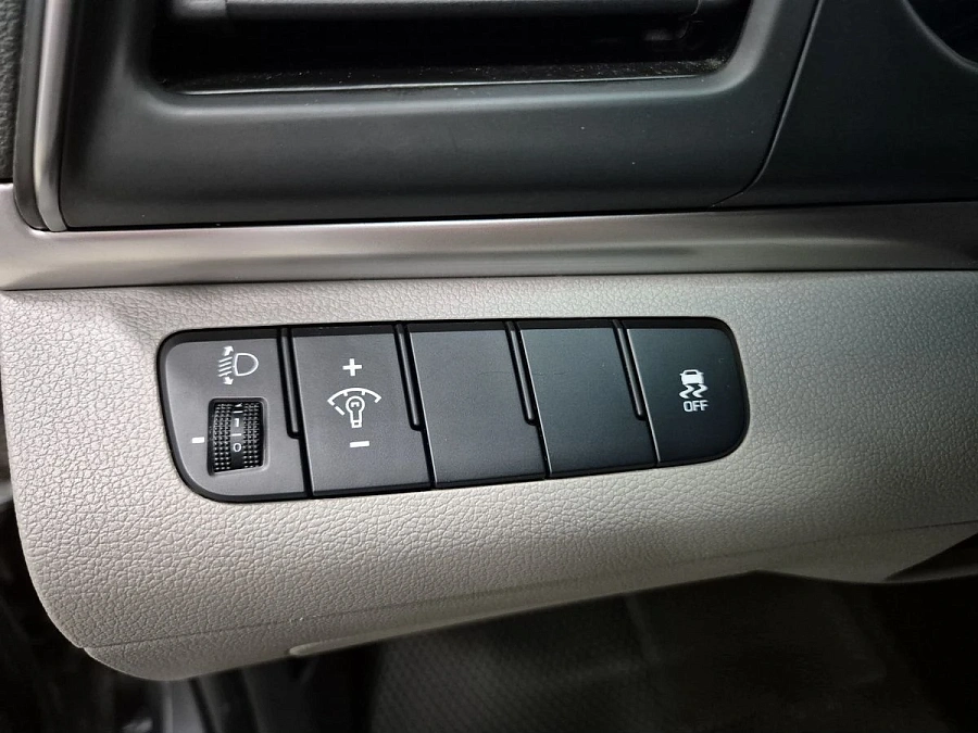 Hyundai Elantra, 2020г., передний привод, механика