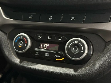 Lada (ВАЗ) Vesta, 2018г, передний привод, механика