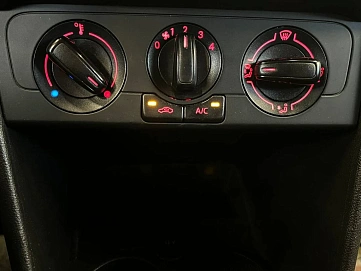 Volkswagen Polo, 2019г, передний привод, механика