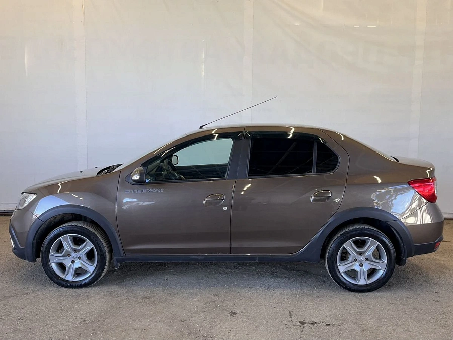 Renault Logan Stepway, 2021г., передний привод, механика
