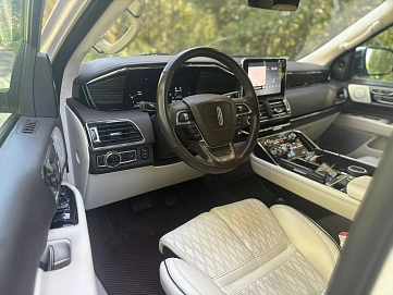 Lincoln Navigator, 2017г, полный привод, автомат