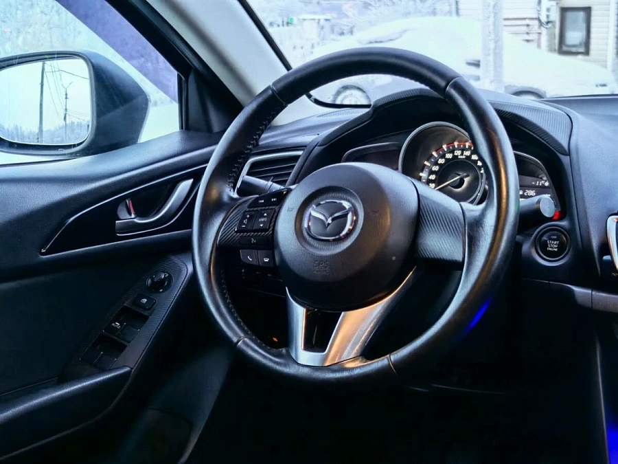 Mazda 3, 2014г., передний привод, механика