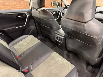 Toyota RAV4, 2025г, полный привод, вариатор