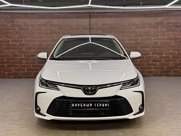 Toyota Corolla, 2022г, передний привод, вариатор