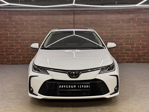 Toyota Corolla, 2022г, передний привод, вариатор
