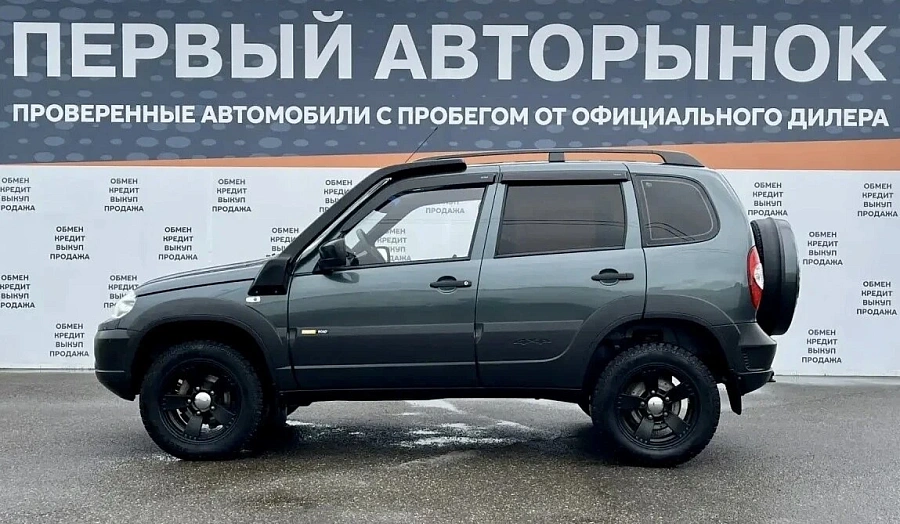 Chevrolet Niva, 2015г., полный привод, механика