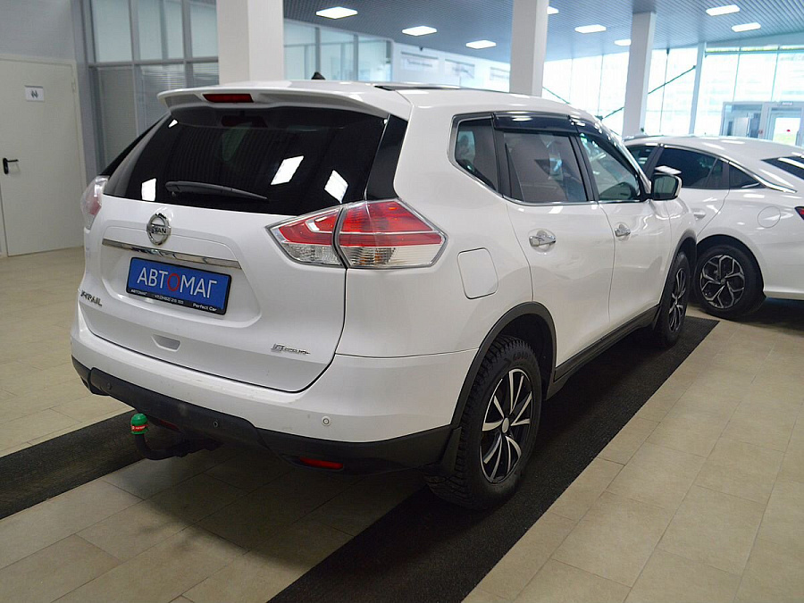 Nissan X-Trail, 2016г., передний привод, вариатор