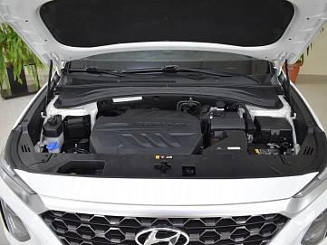 Hyundai Santa Fe, 2019г, передний привод, автомат