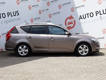 Kia Ceed, 2011г, передний привод, автомат