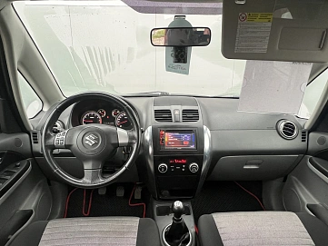 Suzuki SX4, 2010г, передний привод, механика