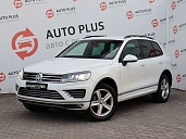Volkswagen Touareg, 2015г., полный привод, автомат