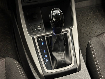 Hyundai Elantra, 2015г, передний привод, автомат