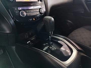 Nissan Qashqai, 2014г, полный привод, вариатор