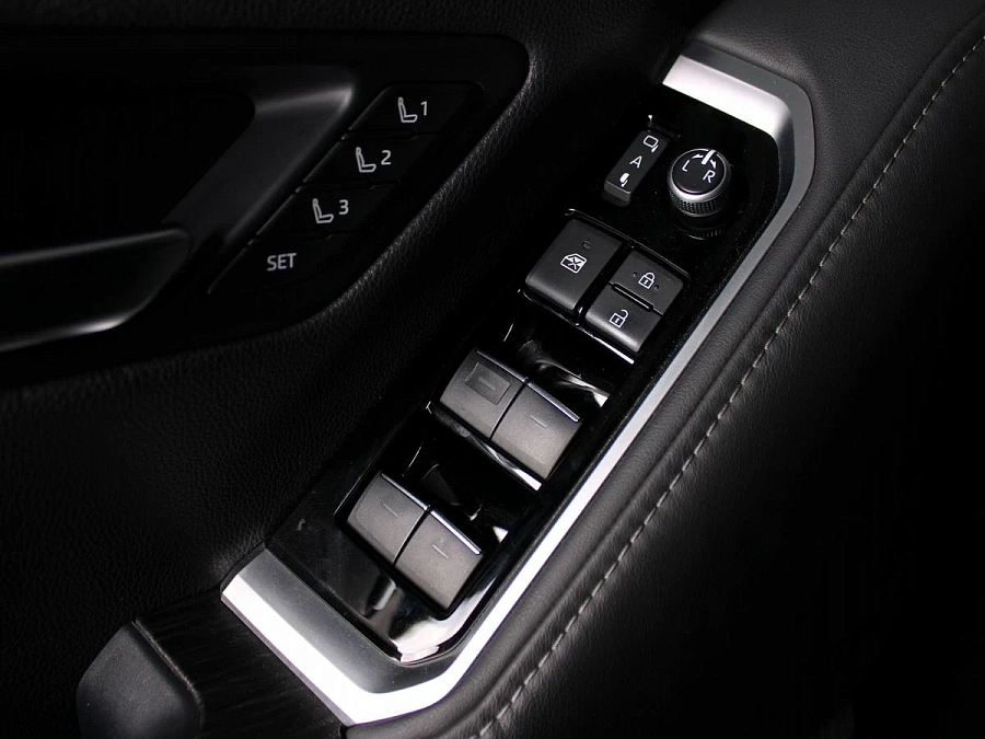 Toyota Land Cruiser, 2021г., полный привод, автомат