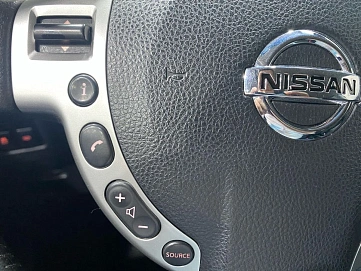 Nissan Qashqai, 2011г, передний привод, механика
