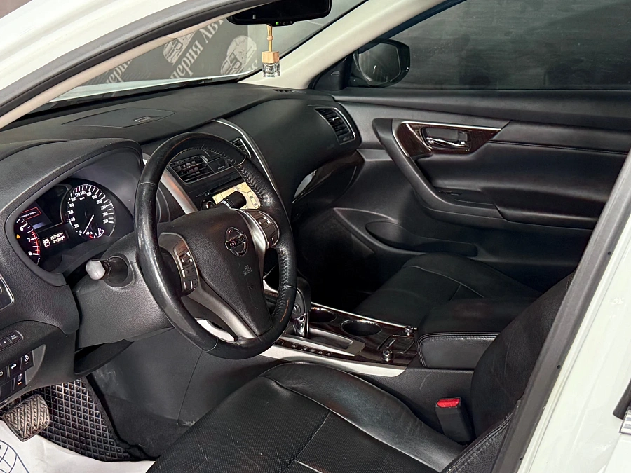Nissan Teana, 2014г., передний привод, вариатор