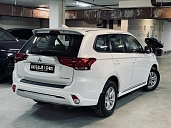 Mitsubishi Outlander, 2022г., передний привод, вариатор