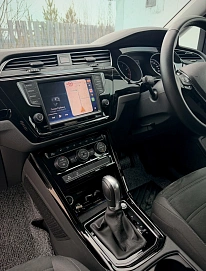 Volkswagen Touran, 2016г., передний привод, робот