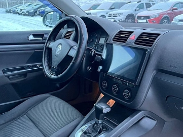 Volkswagen Jetta, 2006г, передний привод, автомат