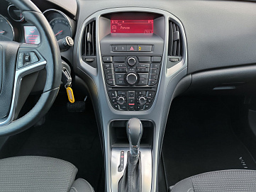 Opel , 2012г., передний привод, автомат