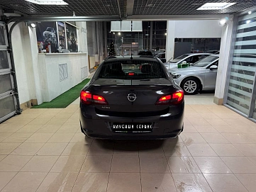 Opel Astra, 2013г, передний привод, механика