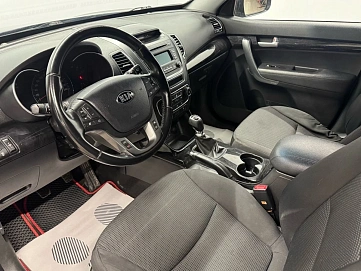 Kia Sorento, 2018г, полный привод, механика