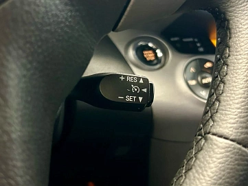 Toyota RAV4, 2008г, передний привод, автомат